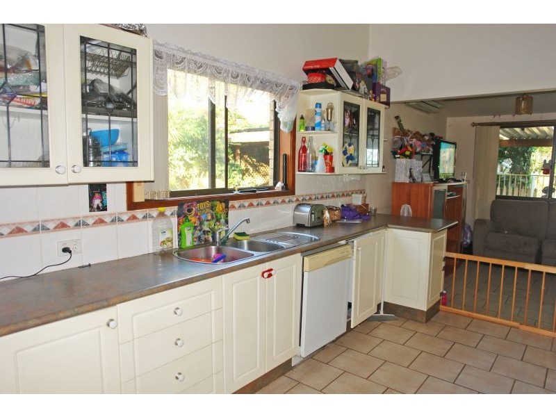 1 Dunrossil Avenue, Watanobbi NSW 2259