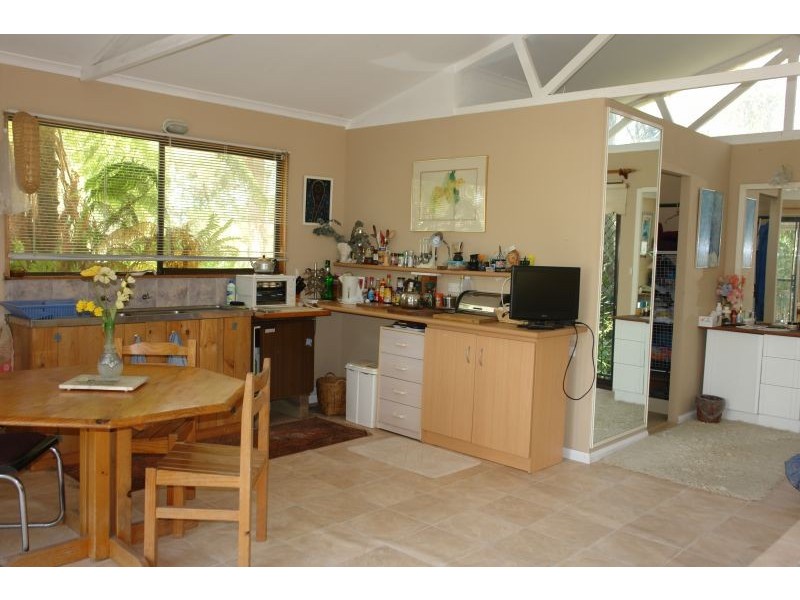 11 South Tacoma Road, Tacoma South NSW 2259