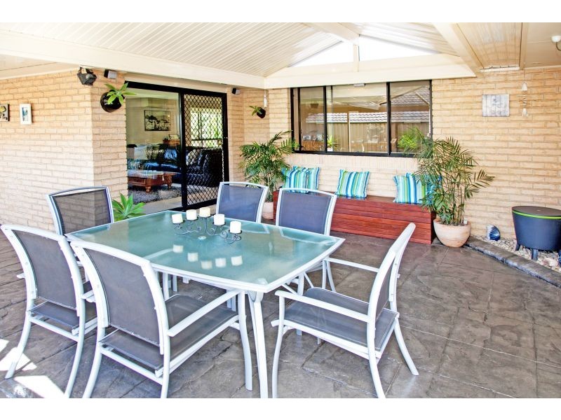 70 Walker Avenue, Kanwal NSW 2259