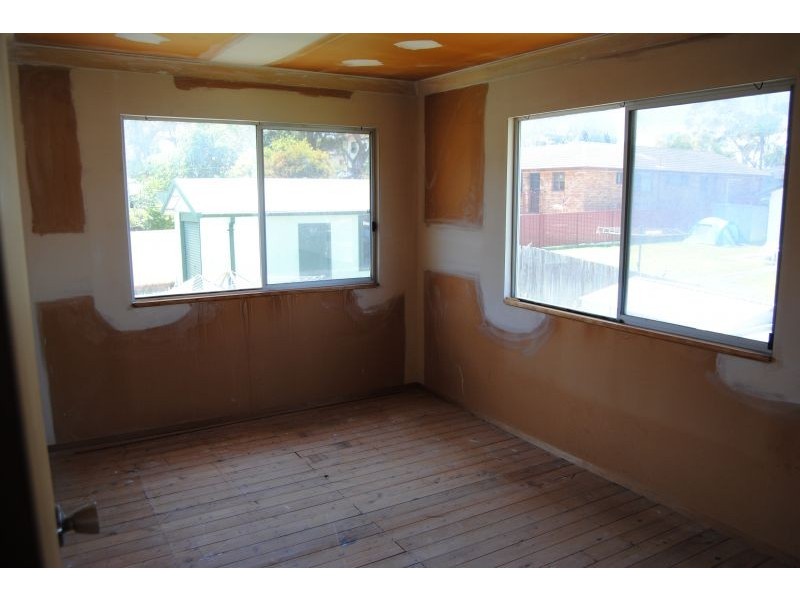 37 Vena Avene, Gorokan NSW 2263