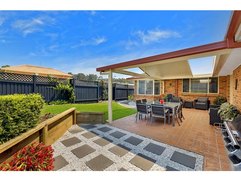 6 Mascord Avenue, Wadalba NSW 2259