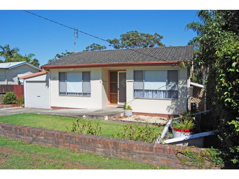 134 Dudley Street, Lake Haven NSW 2263