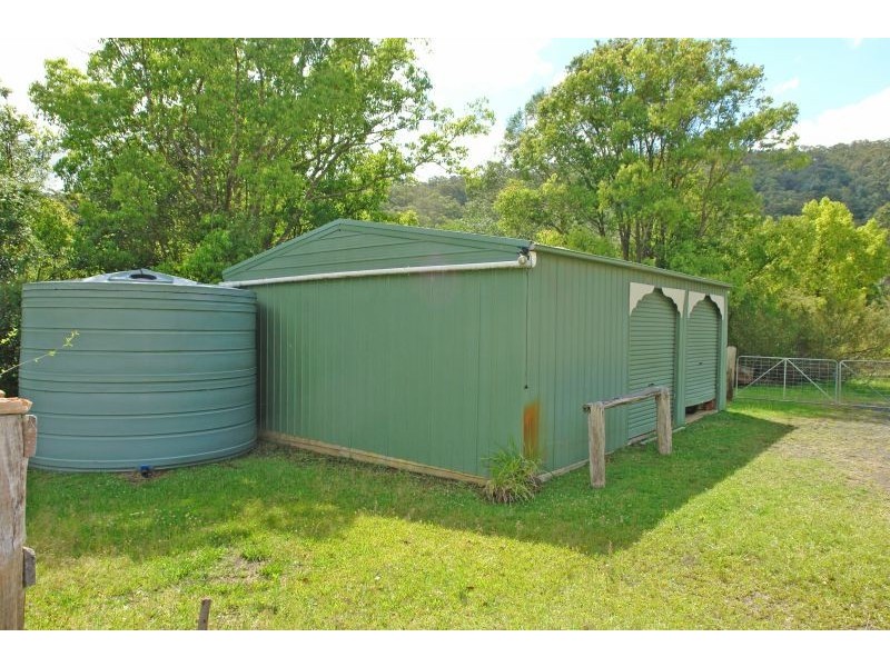 77 Hills Lane, Yarramalong NSW 2259