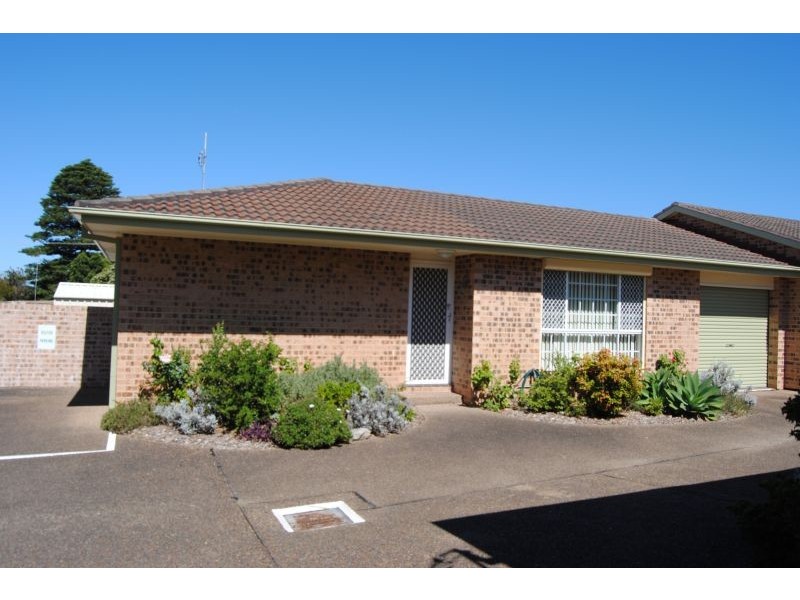 1/2 James Road, Toukley NSW 2263