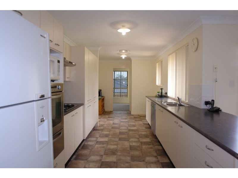 4 Fauna Place, Watanobbi NSW 2259