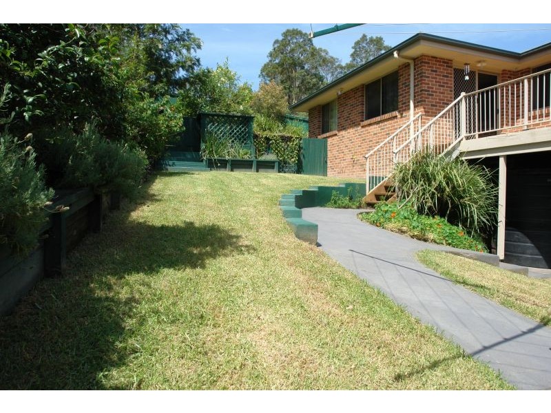 4 Fauna Place, Watanobbi NSW 2259