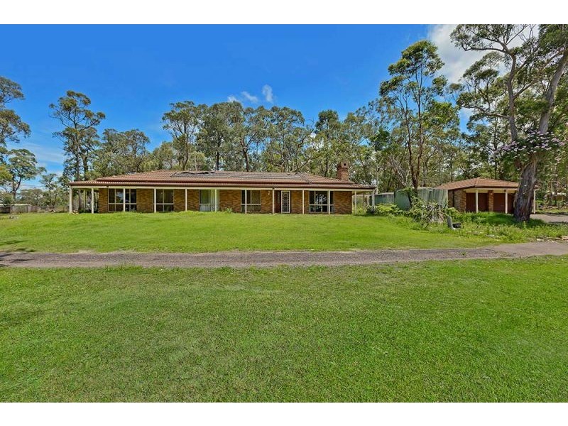 11 Crestwood Road, Jilliby NSW 2259