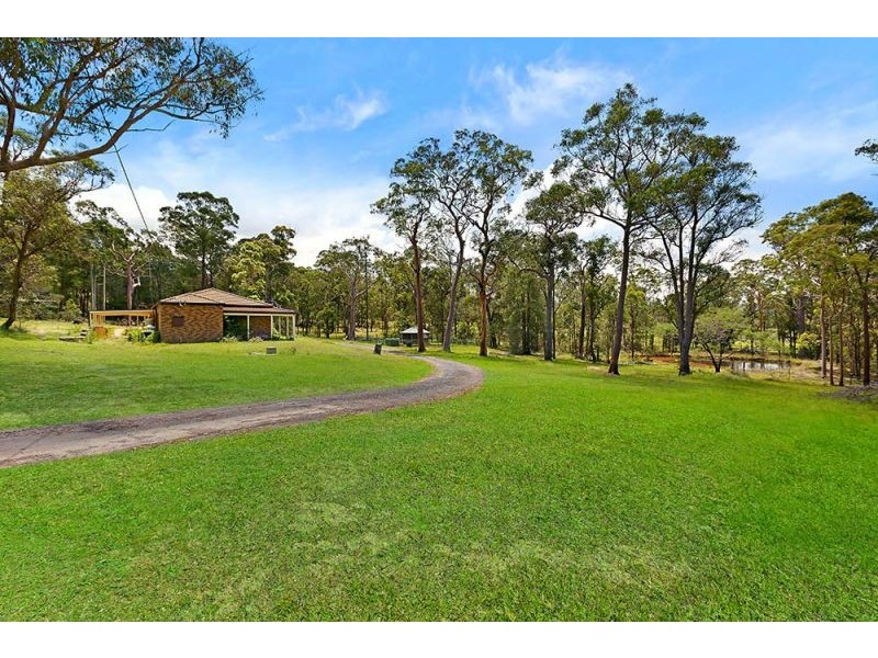 11 Crestwood Road, Jilliby NSW 2259
