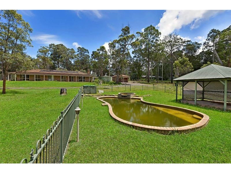 11 Crestwood Road, Jilliby NSW 2259