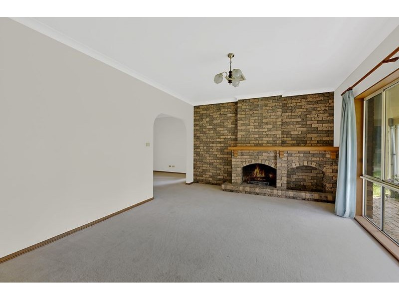 11 Crestwood Road, Jilliby NSW 2259