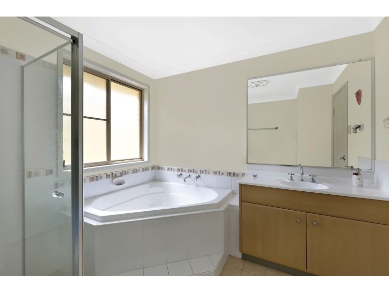 8 Lily Lane, Woongarrah NSW 2259