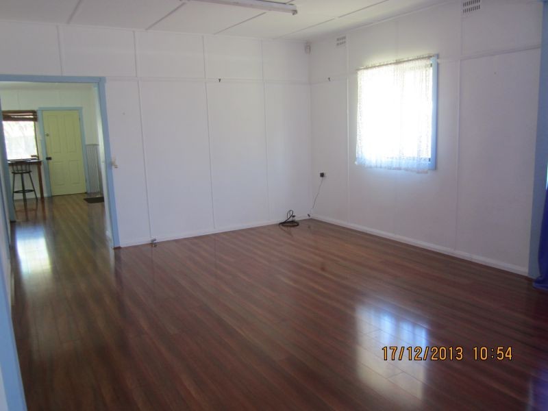 33 Wall Road, Gorokan NSW 2263