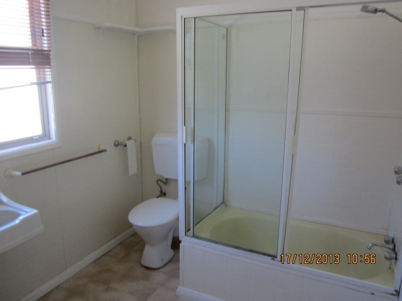 33 Wall Road, Gorokan NSW 2263