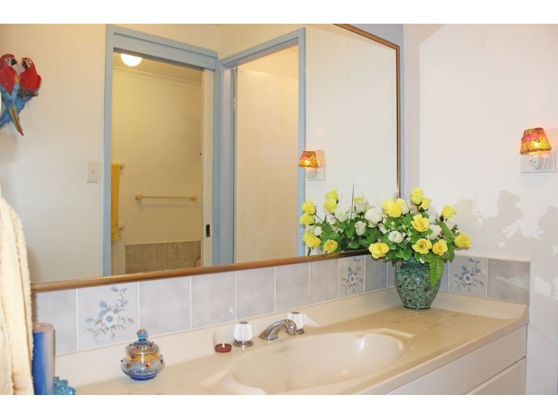 24 Somers Drive, Watanobbi NSW 2259