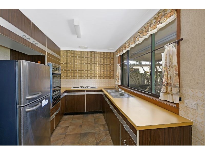 2 Kimberley Street, Gorokan NSW 2263