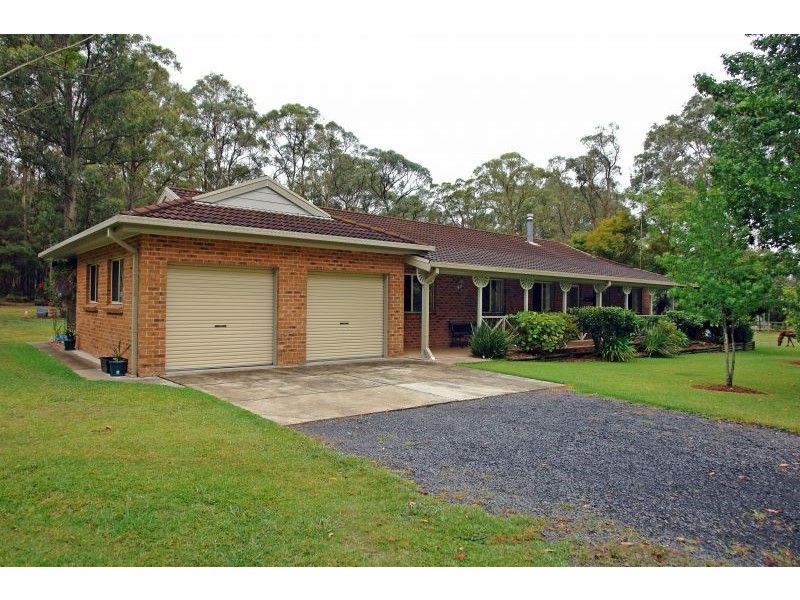 4 Song Bird Lane, Jilliby NSW 2259