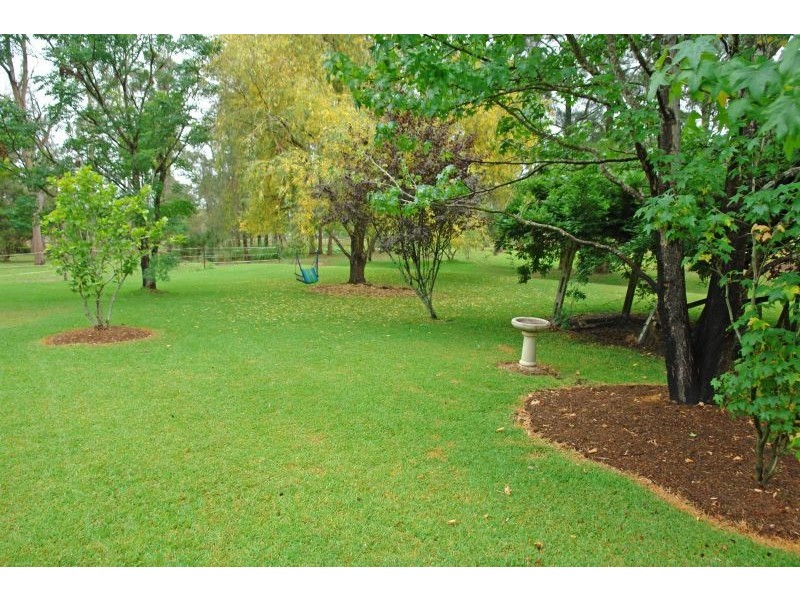 4 Song Bird Lane, Jilliby NSW 2259