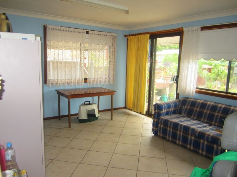 83 Robson Avenue, Gorokan NSW 2263