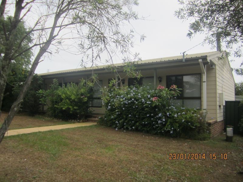 1 Maheno Avenue, Blue Haven NSW 2262