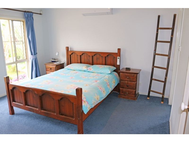 9 Stamford Close, Kanwal NSW 2259