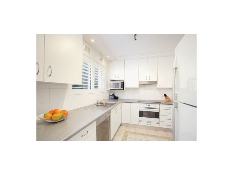 2/37 Seabeach Avenue, Mona Vale NSW 2103