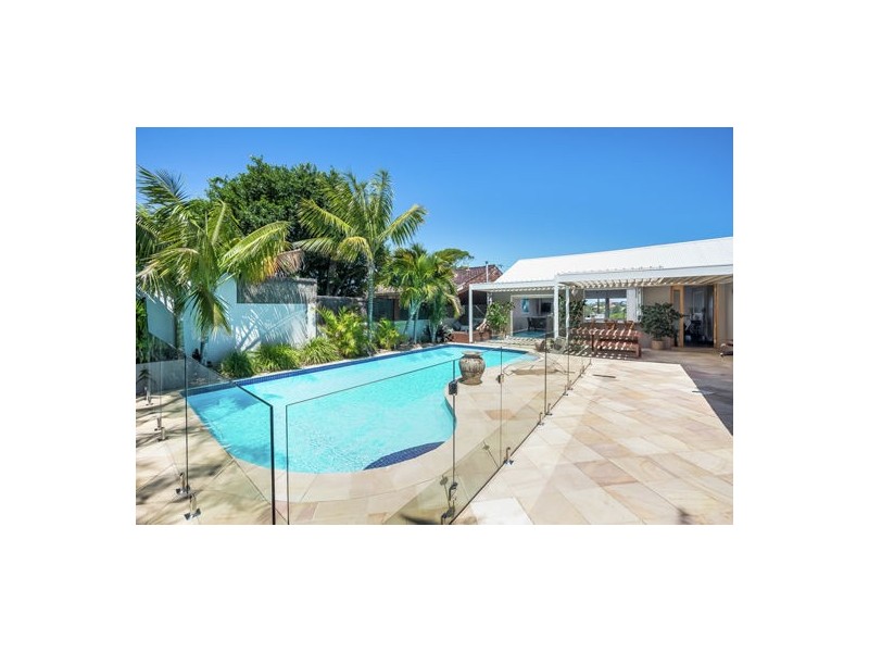 2 Duncan Crescent, Collaroy Plateau NSW 2097