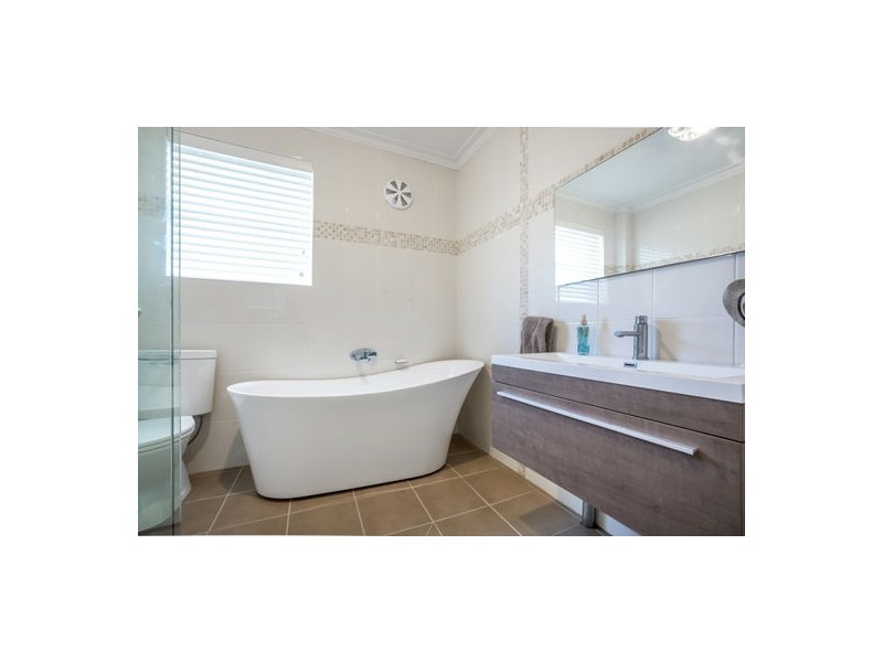 2 Duncan Crescent, Collaroy Plateau NSW 2097