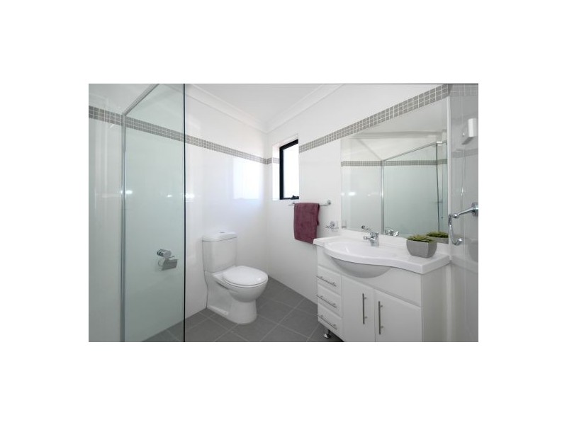 13/2-10 Hawkesbury Avenue, Dee Why NSW 2099