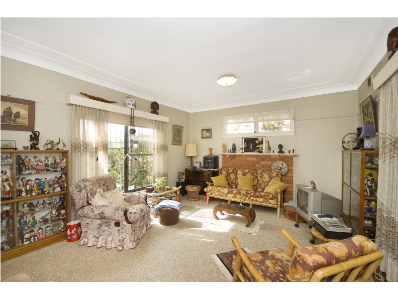 20 Stirgess Avenue, Curl Curl NSW 2096