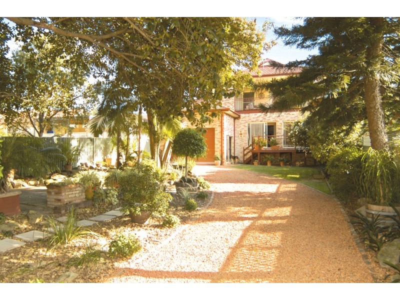 27 Brays Road, Concord NSW 2137