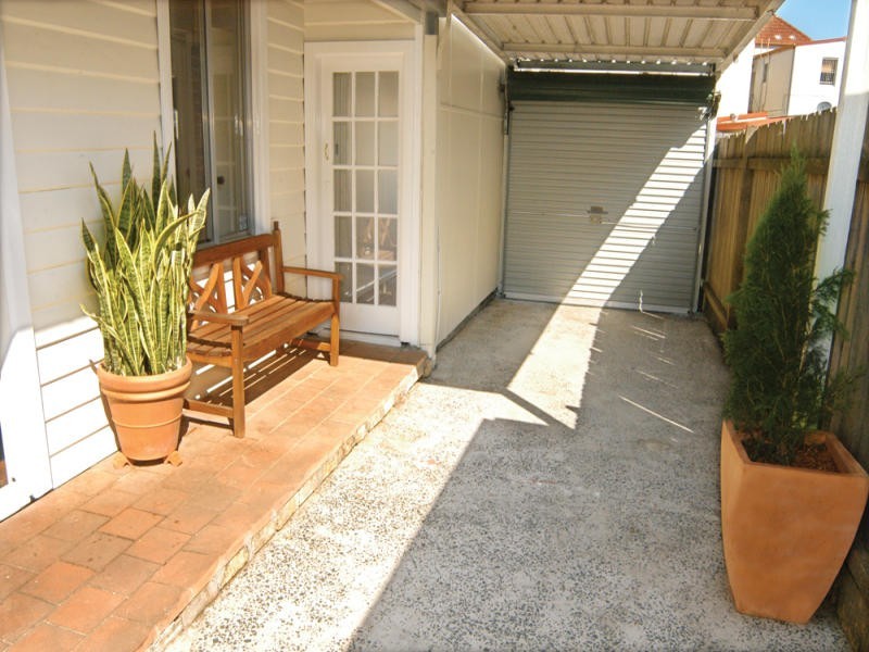 8 Robert Street, Petersham NSW 2049