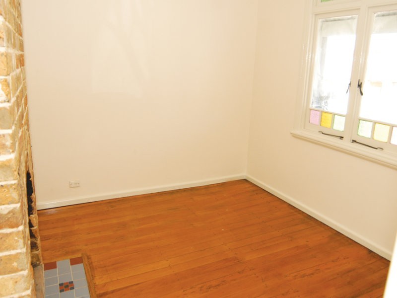 8 Robert Street, Petersham NSW 2049