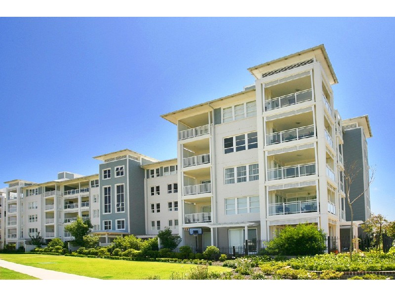 55/60-66 Village Drive, Breakfast Point NSW 2137