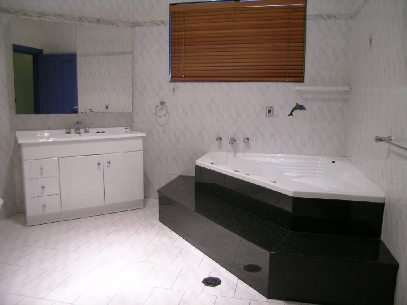 6 Finch Avenue, Concord NSW 2137