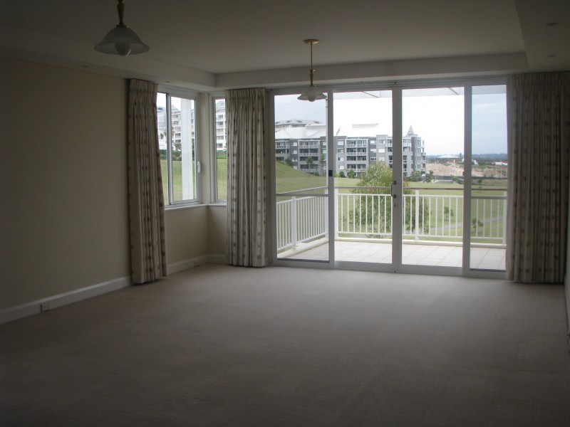 305/1-9 Admiralty Drive, Breakfast Point NSW 2137