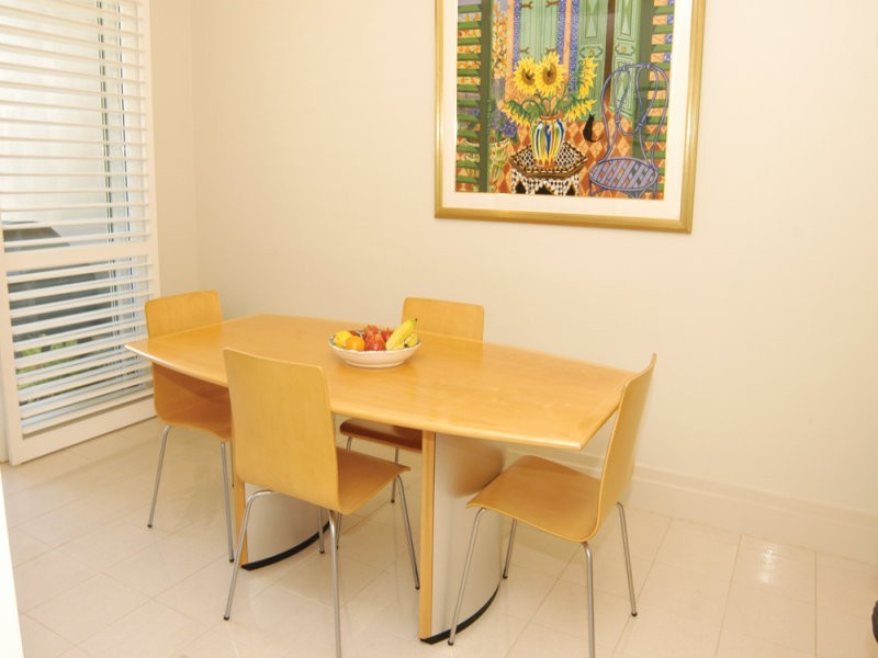 12/16 Admiralty Drive, Breakfast Point NSW 2137