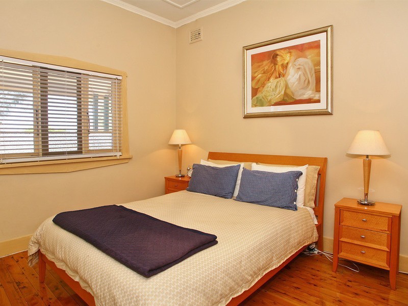 12 Elphinstone Street, Cabarita NSW 2137
