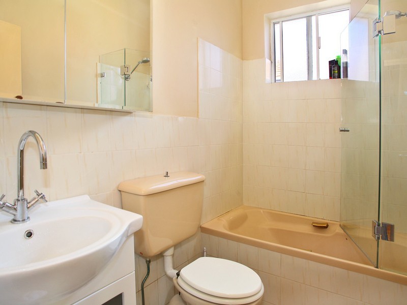 12 Elphinstone Street, Cabarita NSW 2137