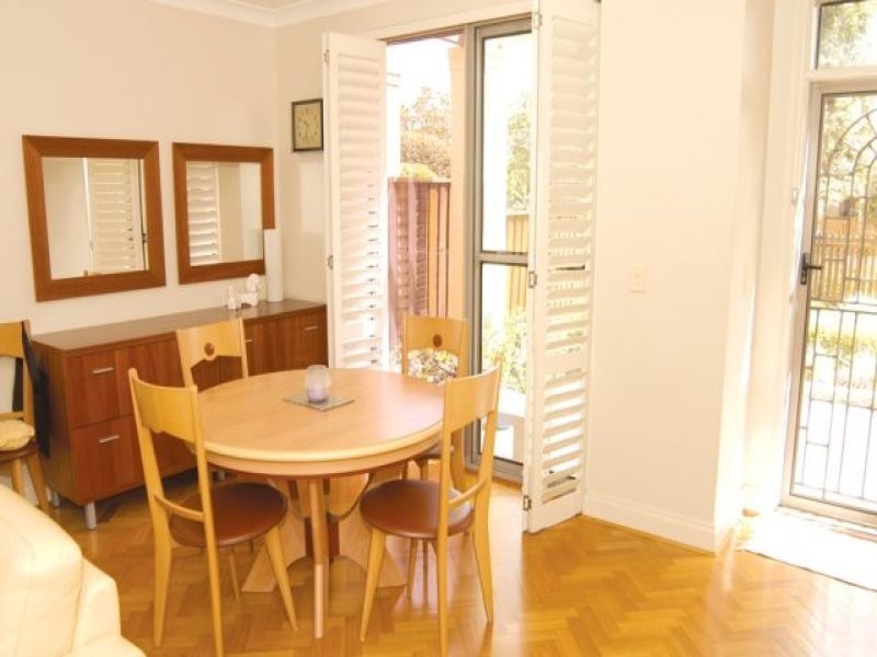 7 Hycraft Walk, Five Dock NSW 2046