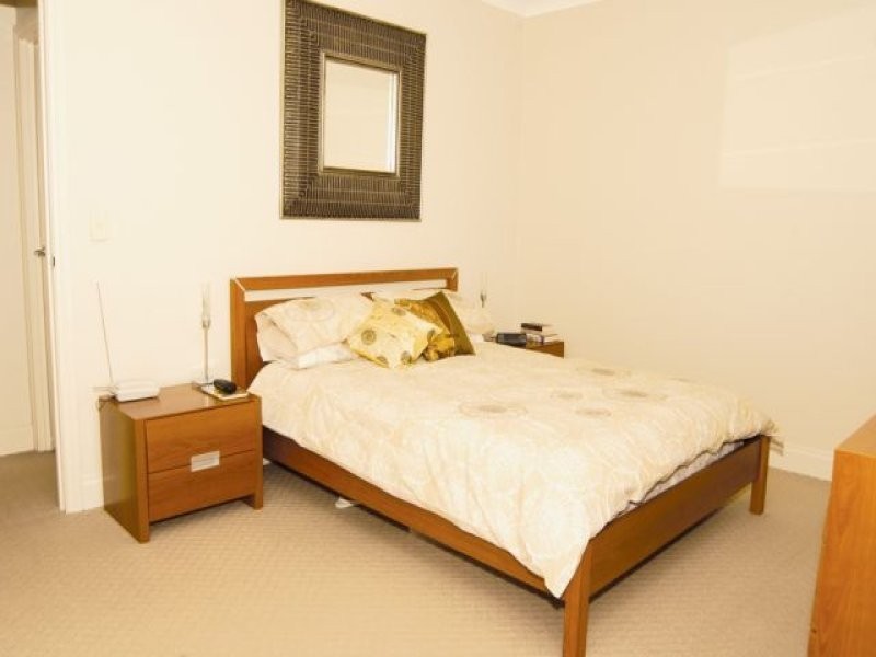 7 Hycraft Walk, Five Dock NSW 2046