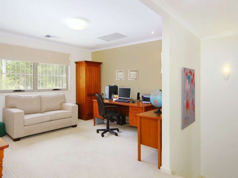 3 Parkside Tce, Cabarita NSW 2137