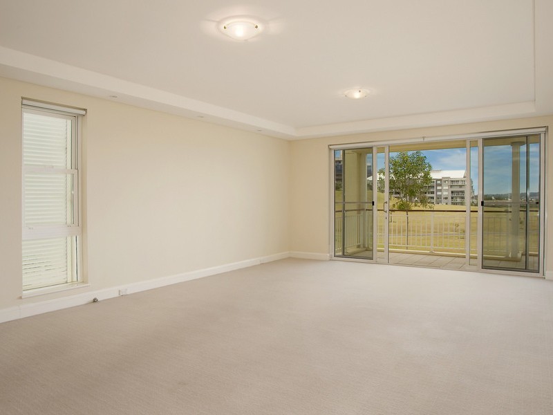 203/1-9  Admiralty Drive, Breakfast Point NSW 2137