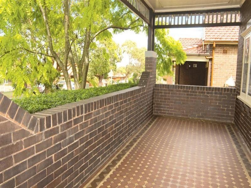 6 Castlestead Street, Concord West NSW 2138