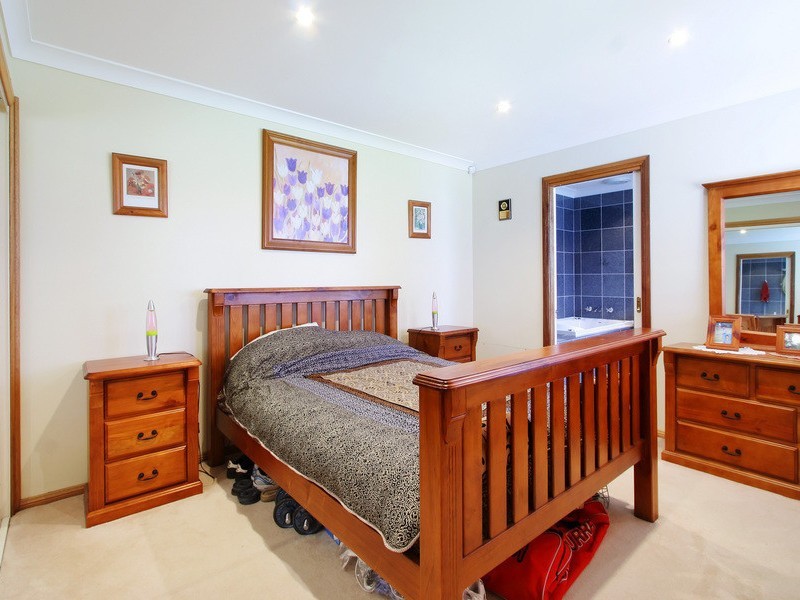 24 Georges Cres, Georges Hall NSW 2198