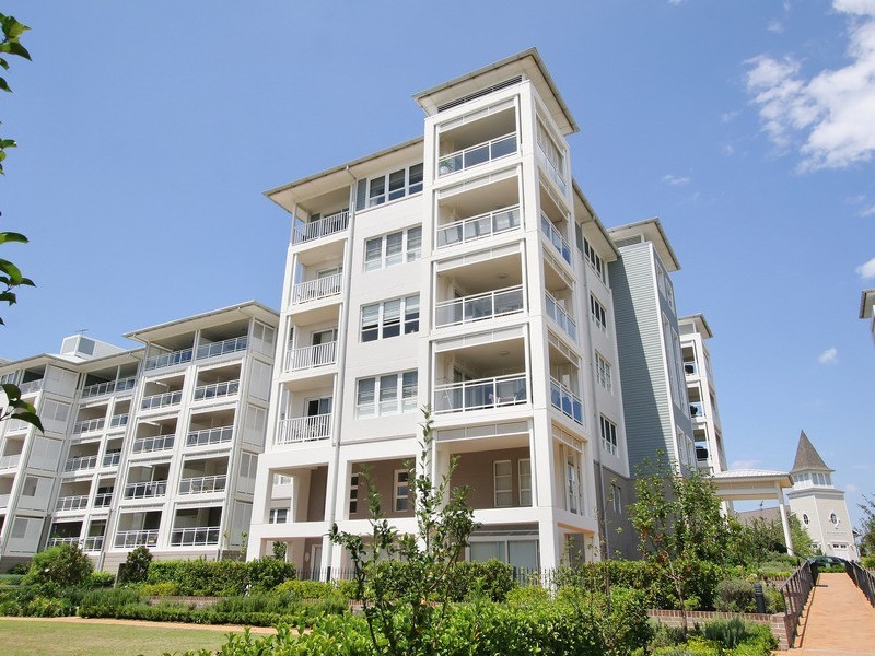 50/60 Village Drive, Breakfast Point NSW 2137