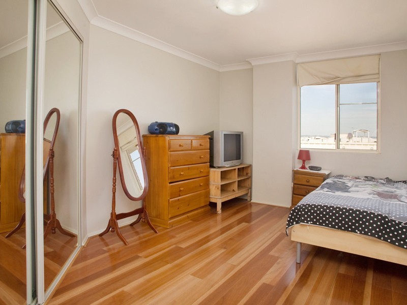 903/10  Wentworth Drive, Liberty Grove NSW 2138