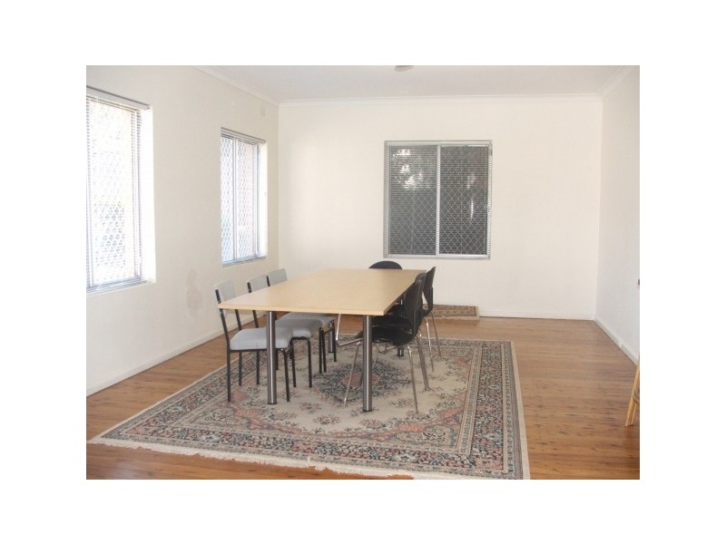 4 Dorking Rd, Cabarita NSW 2137