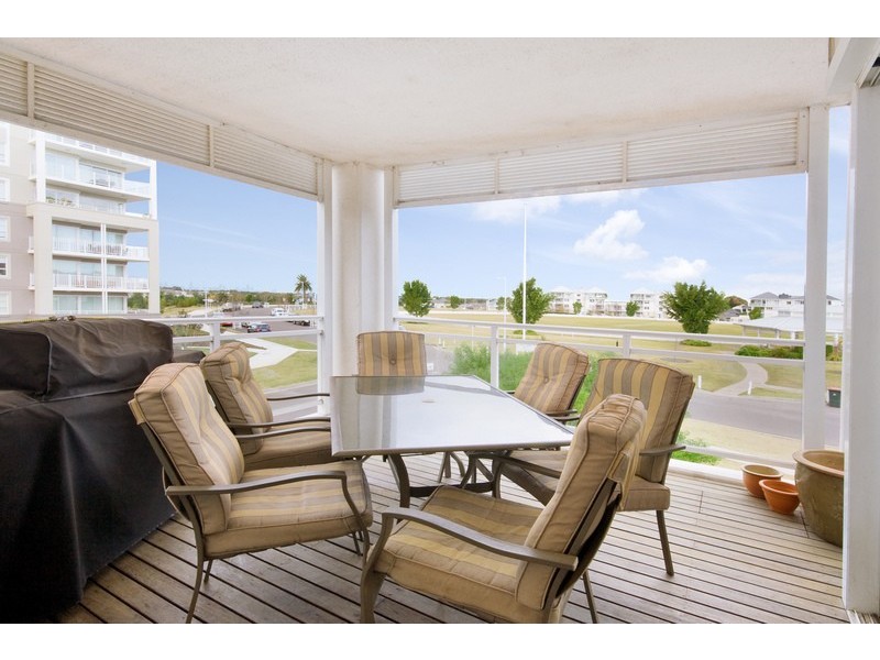 27/2 Juniper Drive, Breakfast Point NSW 2137