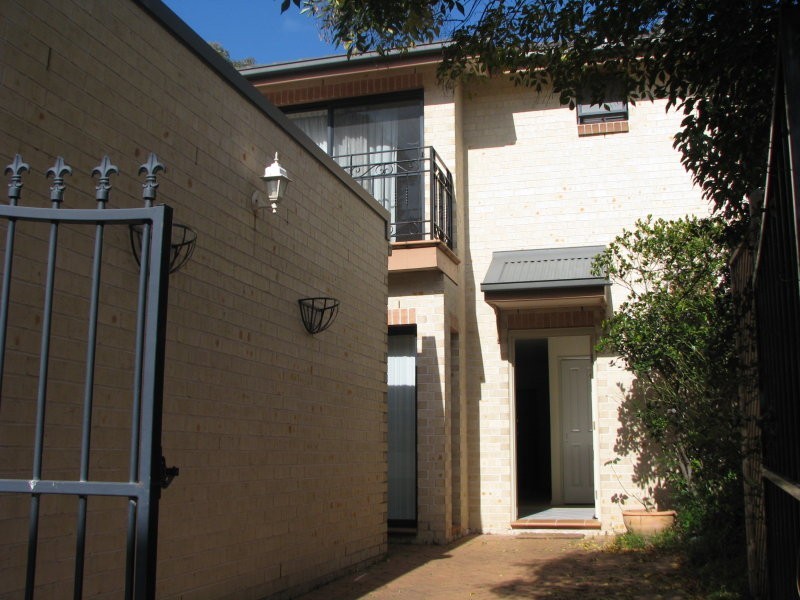 3 Hewin Close, Liberty Grove NSW 2138