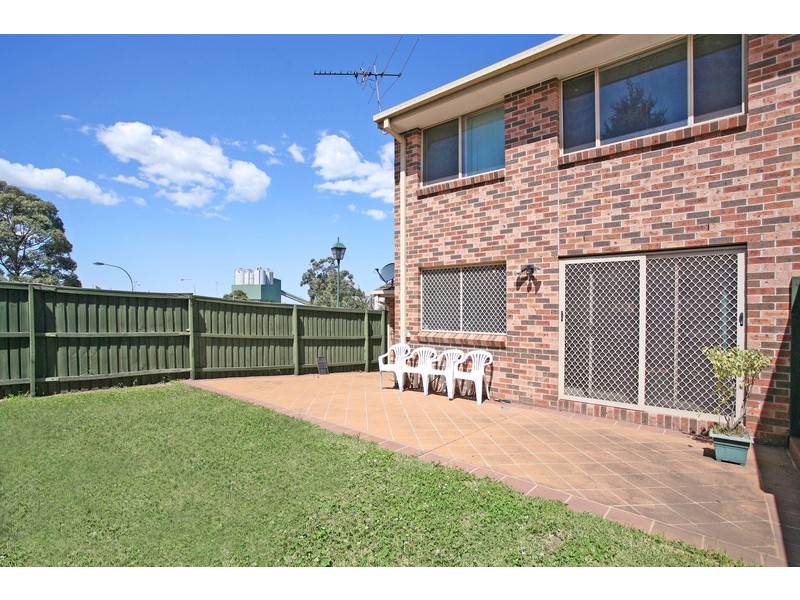 10  Angophora Grove, Greenacre NSW 2190